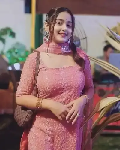 Call Girls Fatehabad Cash On Delivery